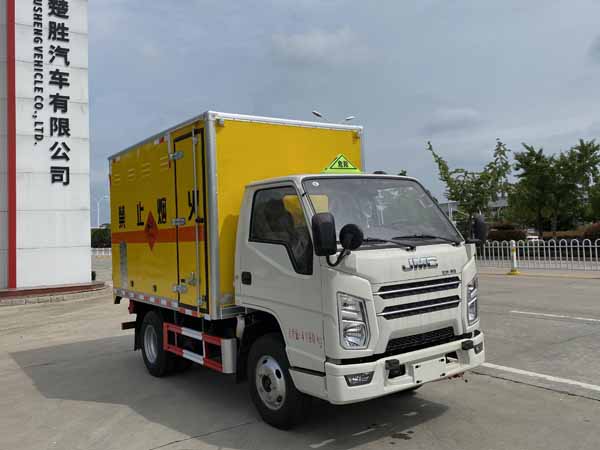 楚勝牌CSC5041XQYJ6型爆破器材運(yùn)輸車